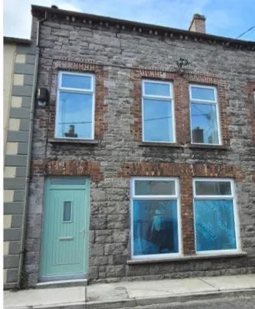 Дом отдыха Stone Town House *