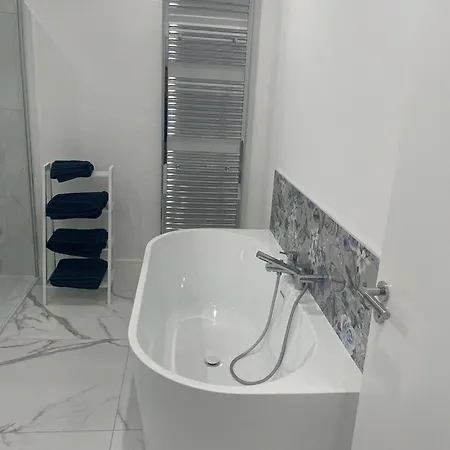 別荘 Stone Town House